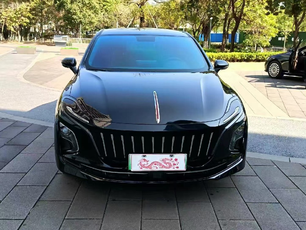 Hongqi E-QM5 /EXW Price is 13700 USD